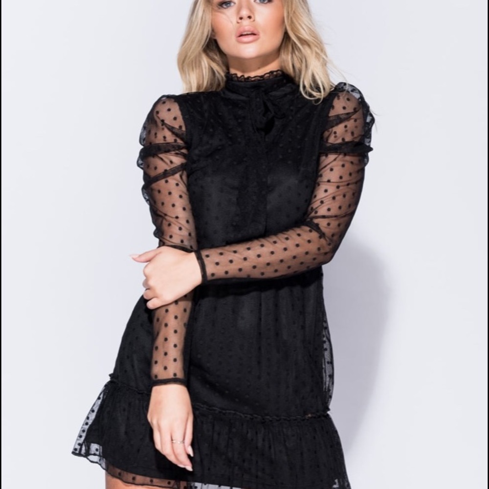 Polkadot mesh sleeve dress !!!